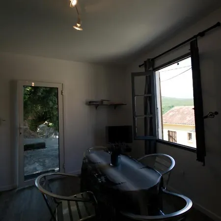 Petit A Proximite De St Florent